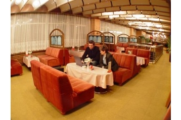 Slovakia Hotel Stará Lesná, Eksteriør